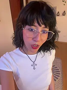 Capricornmystic1 online show from 04.20.26