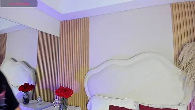 rebeca taylor online show from 02.07.26