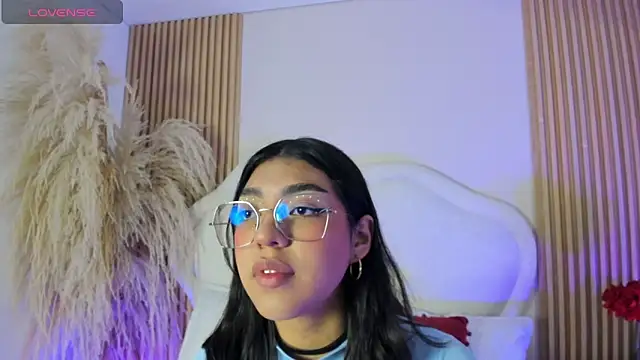 rebeca taylor online show from 02.28.26