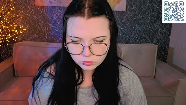 Kira G0ld online show from 05.01.26
