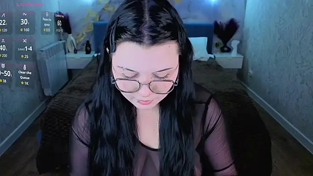 Kira G0ld online show from 06.06.26