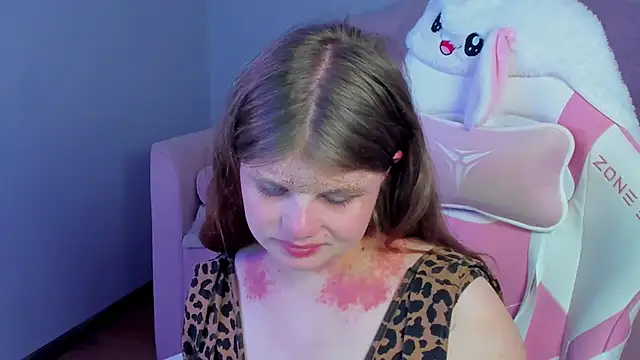 ChloeHalses online show from 05.05.26