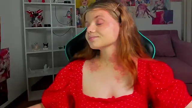 ChloeHalses online show from 06.08.26