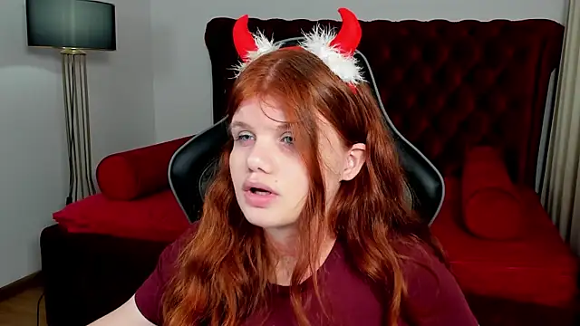 ChloeHalses online show from 07.29.26