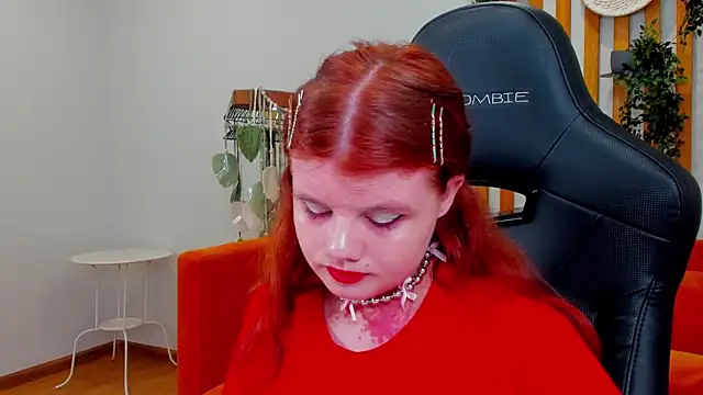 ChloeHalses online show from 08.03.26
