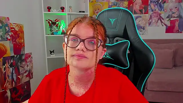 ChloeHalses online show from 08.08.26