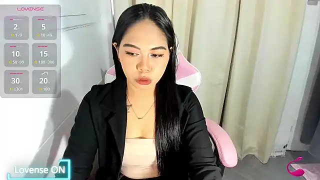 Ursweetyshaine online show from 06.10.26