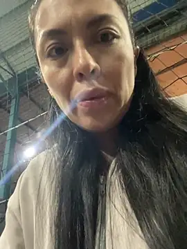 Emma Sanz   online show from 03.11.26