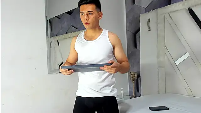 GoldenBoyM online show from 02.08.26