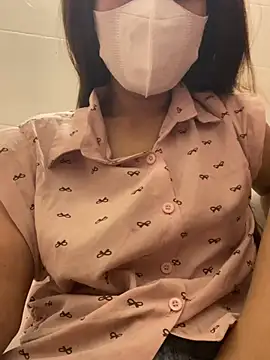 Miu Xinh online show from 05.02.26