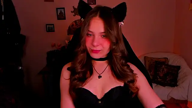 LanaLovely online show from 05.11.26