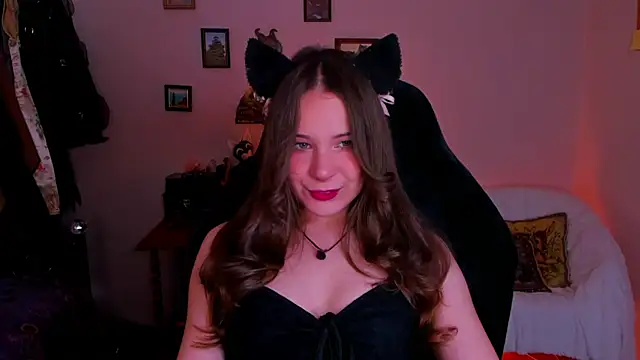 LanaLovely online show from 06.18.26