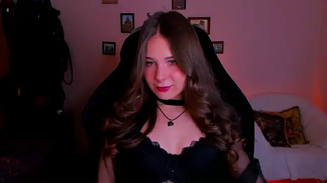 LanaLovely online show from 06.25.26