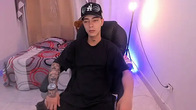 Dereck Boy  online show from 05.05.26