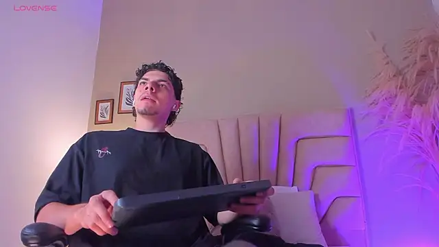 Axel Creed online show from 03.05.26