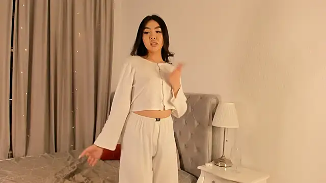 AraIkenberry online show from 03.10.26