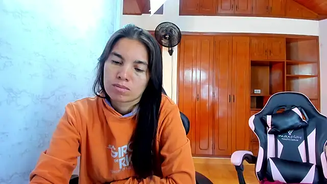 Emily and Soffy online show from 02.16.26