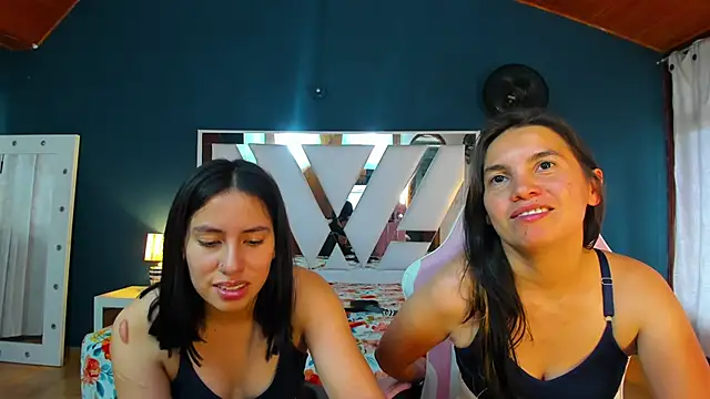Emily and Soffy online show from 04.18.26
