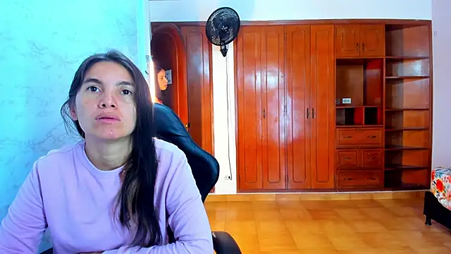 Emily and Soffy online show from 04.21.26