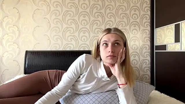 JeneeEady online show from 04.28.26