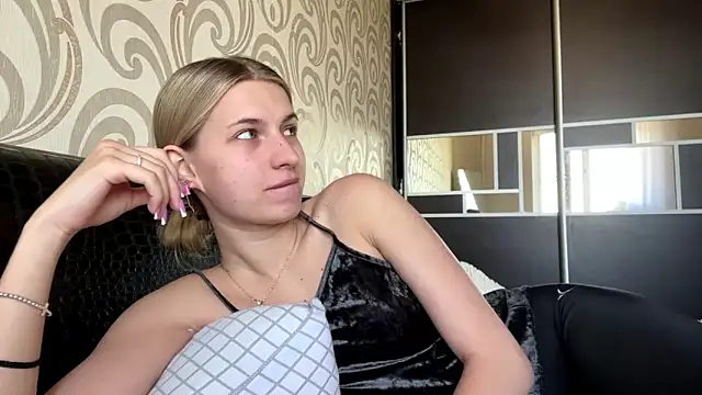 JeneeEady online show from 06.04.26