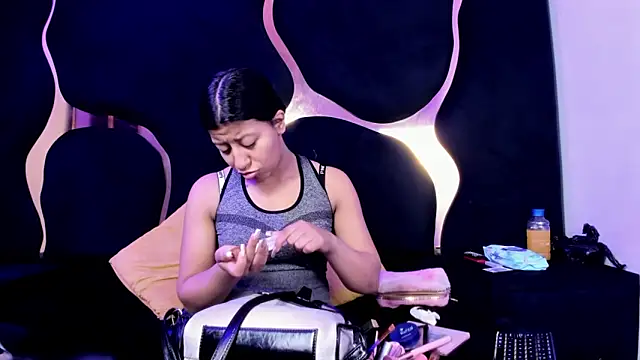 Vaneline2 online show from 06.02.26