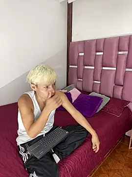 MaxyRyan online show from 03.05.26