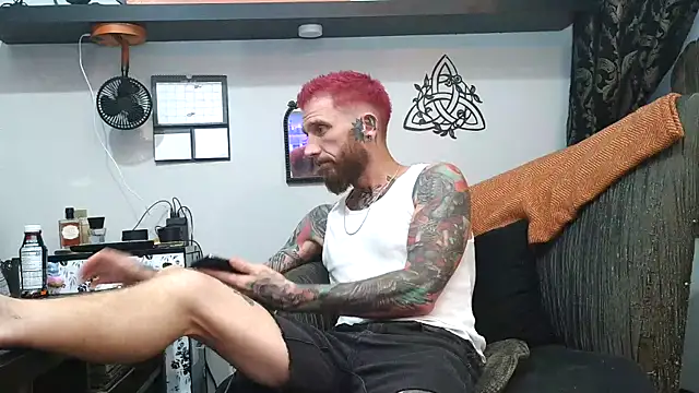 F D R  online show from 04.24.26