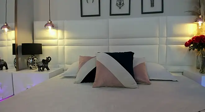 RaquelHyde  online show from 06.18.26