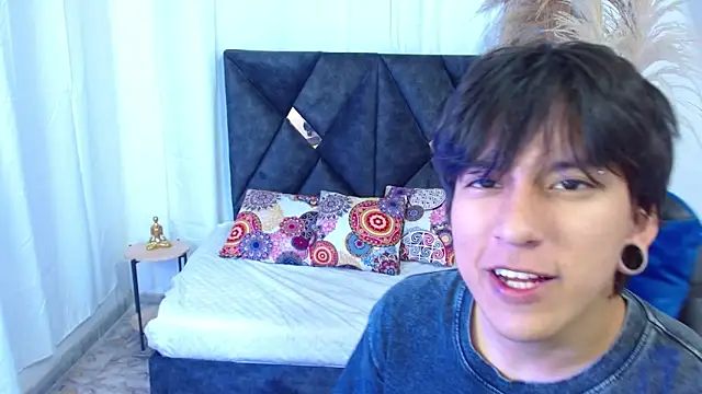 nikoo 18 online show from 02.24.26