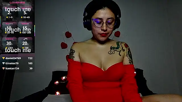 Juliexxxxtasy online show from 02.14.26