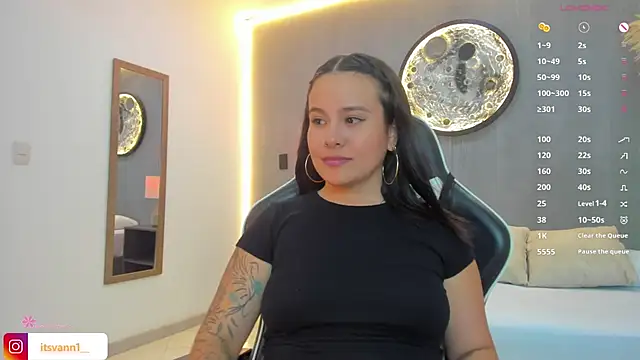 Snapshot of ema_evanns chatting on 03.12.26 ema evanns online show from 03.12.26