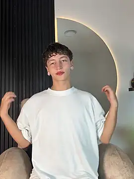 ARON LUXX online show from 02.09.26