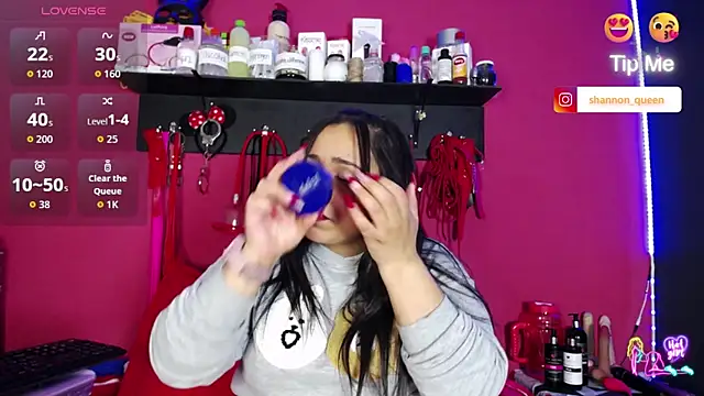 shannon queen- online show from 04.24.26