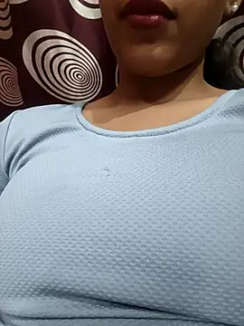 Snapshot of komalsharma99 chatting on 05.06.26 komalsharma99 online show from 05.06.26