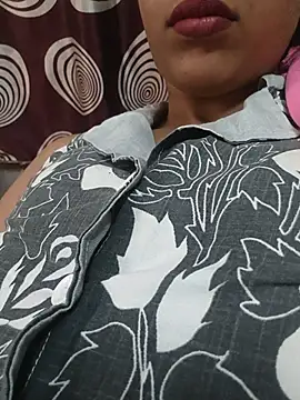Snapshot of komalsharma99 chatting on 06.08.26 komalsharma99 online show from 06.08.26