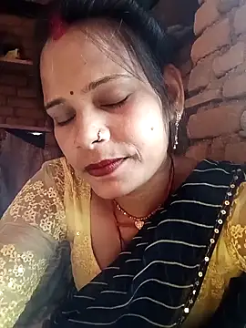 Snapshot of Hot_ree64 chatting on 04.02.26 Hot ree64 online show from 04.02.26