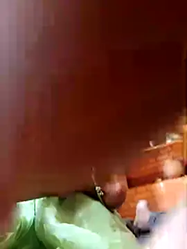 Snapshot of Hot_ree64 chatting on 05.18.26 Hot ree64 online show from 05.18.26