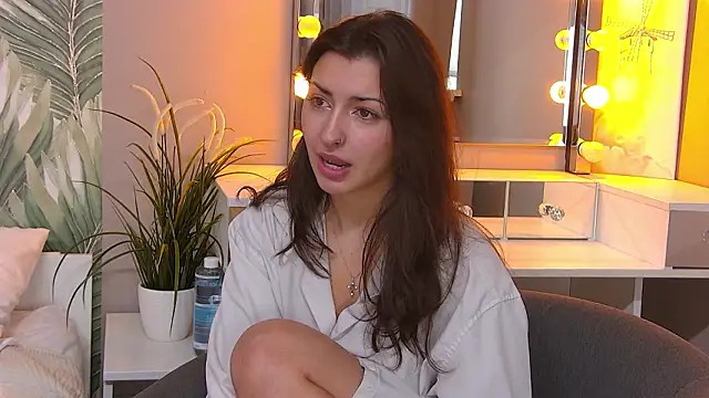 AngelaCox online show from 02.24.26