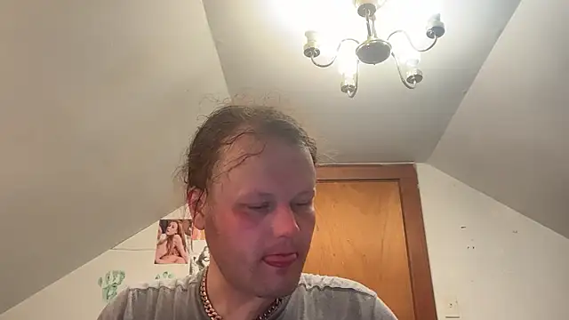 Snapshot of RaeganV chatting on 03.07.26 RaeganV online show from 03.07.26