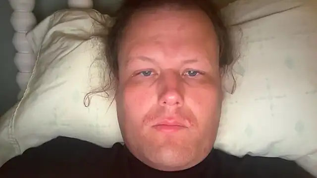 Snapshot of RaeganV chatting on 03.17.26 RaeganV online show from 03.17.26