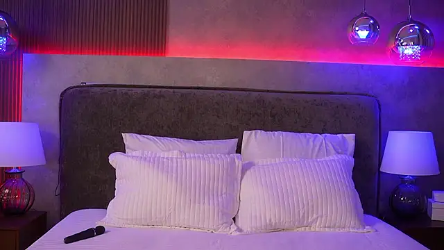 Loona Dancer online show from 03.11.26