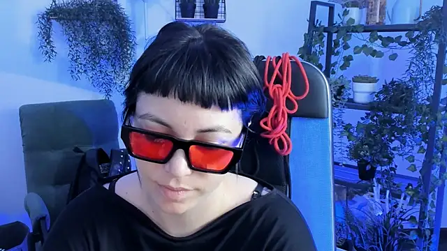 Snapshot of NeoGeisha chatting on 05.18.26 NeoGeisha online show from 05.18.26