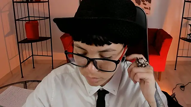 NeoGeisha online show from 07.07.26
