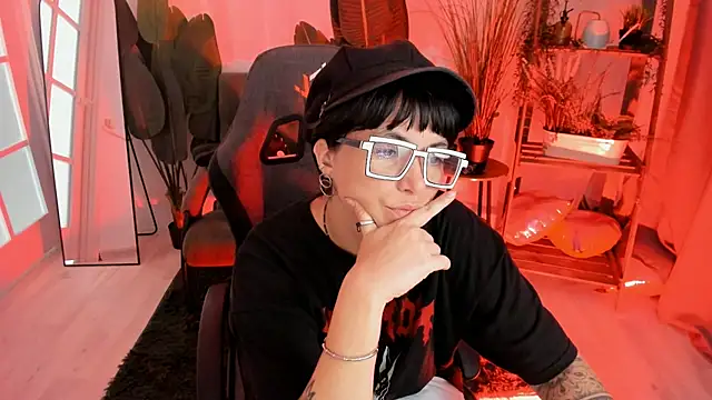 NeoGeisha online show from 08.05.26