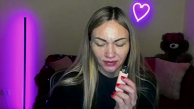 BlondMikey22 online show from 04.22.26