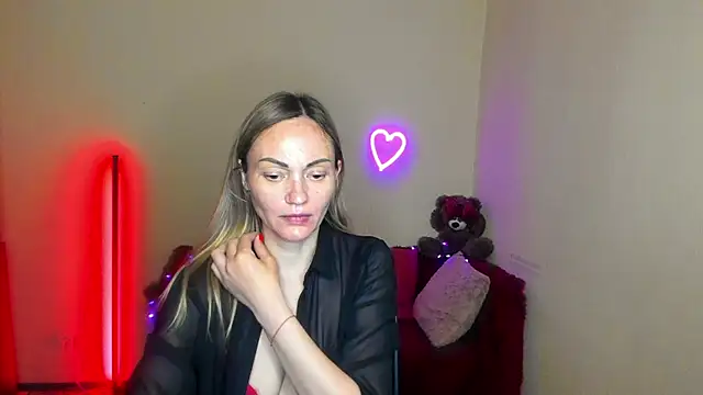 BlondMikey22 online show from 06.18.26
