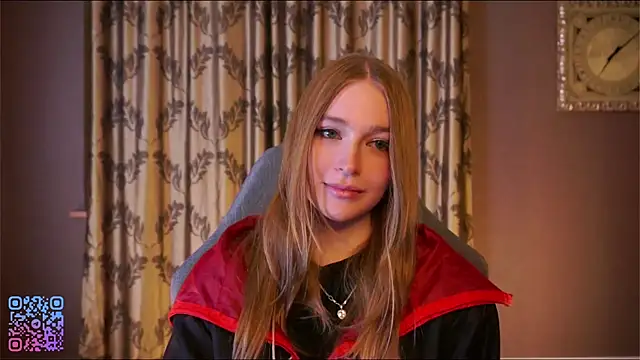 RowenaIanniello online show from 03.13.26