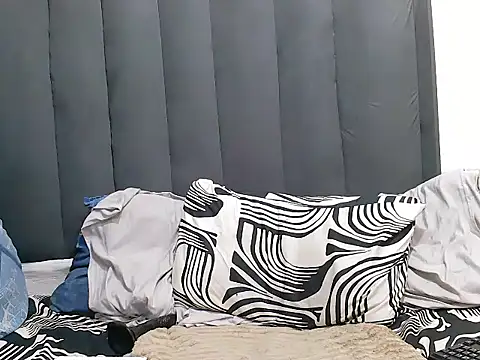 Snapshot of Ladyxx21 chatting on 02.09.26 Ladyxx21 online show from 02.09.26