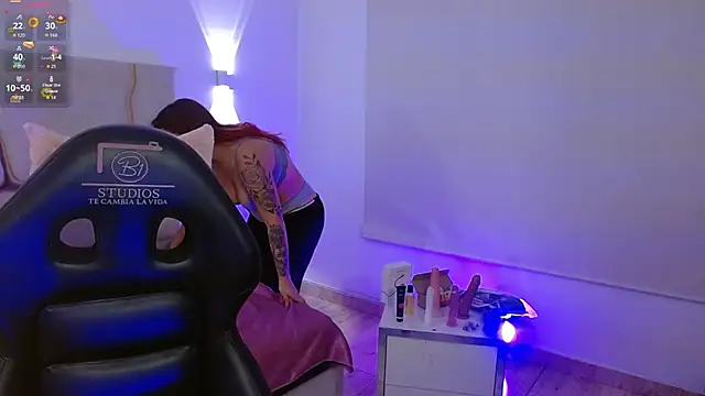 Snapshot of Sashaa_tay chatting on 02.21.26 Sashaa tay online show from 02.21.26